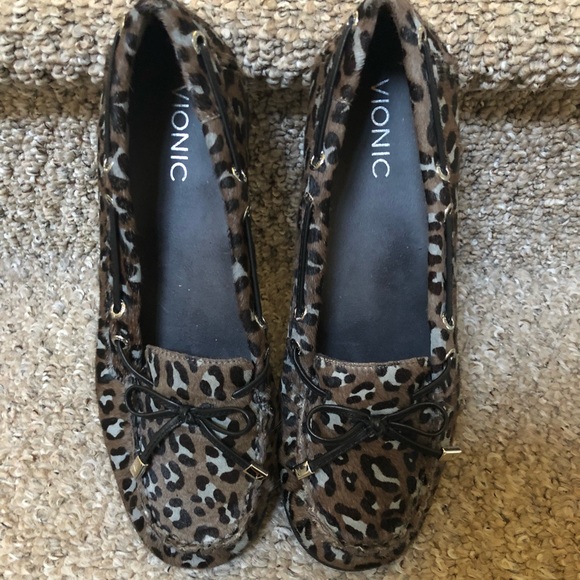 vionic animal print loafers